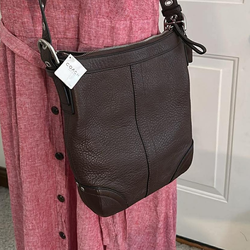 Vintage Coach Dark Brown Pebbled Leather Messenger Bag No. C0882-F12319